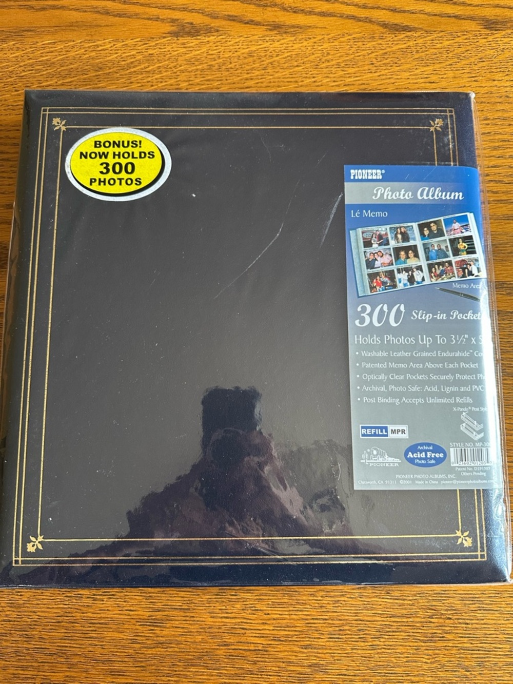 PIONEER Black Photo Album with Gold Trim